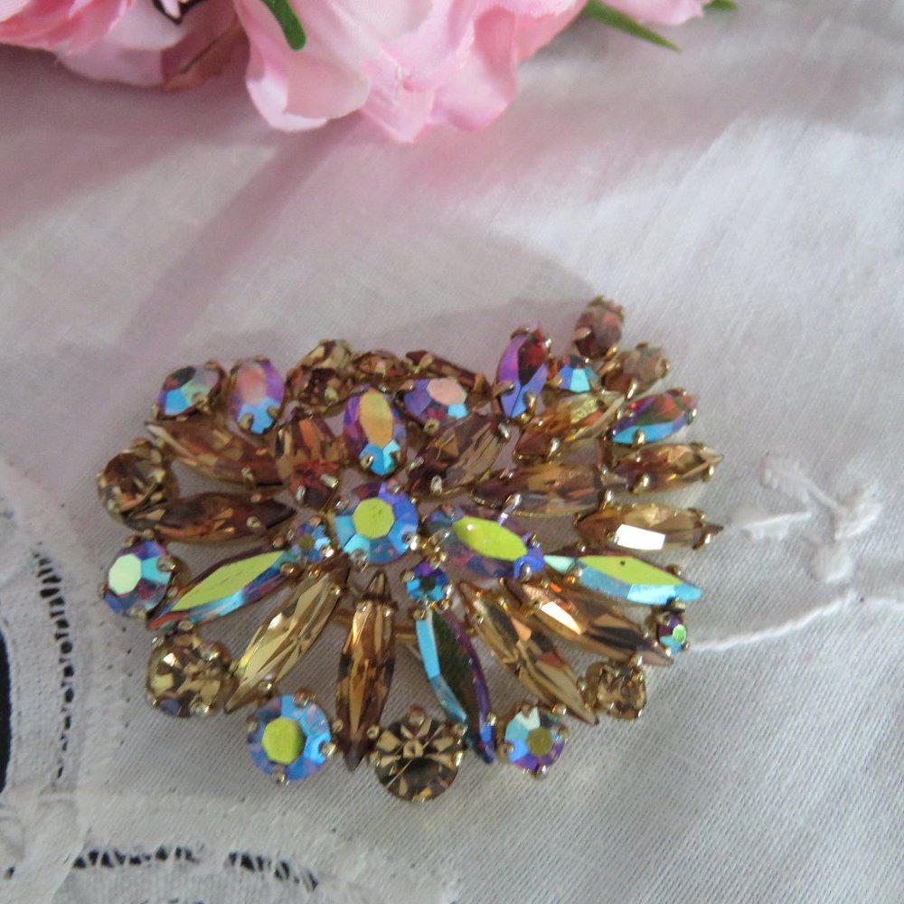 Vintage Rhinestone Brooch Unsigned Sherman Brooch